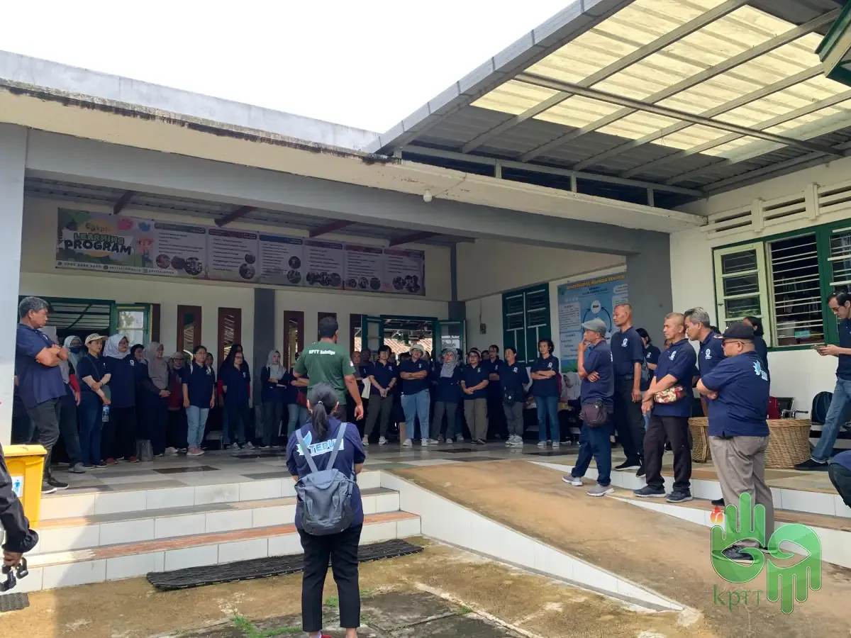 refreshing-di-alam-kunjungan-field-trip-staff-dan-karyawan-rs-dr-oen-solo-baru-ke-kptt-salatiga
